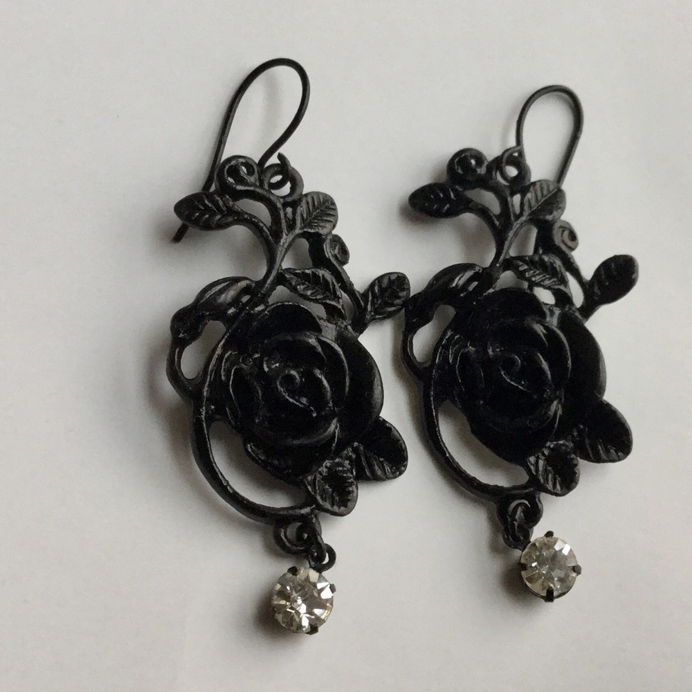 Dangling Rose Earrings